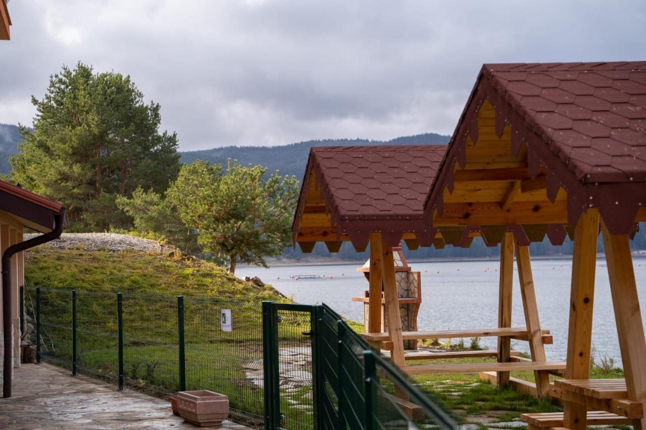 Къщи За Гости Иварос - Доспат Dospat Exterior photo